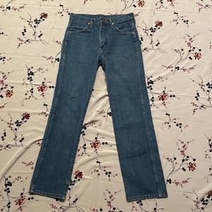 Wranglers Medium Wash Classic Look